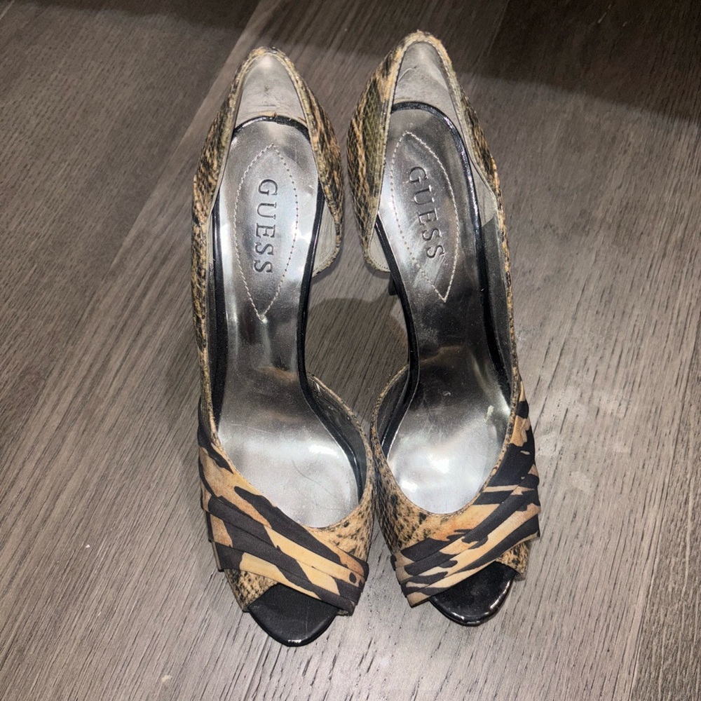 Guess Black and Tan Animal Print Heels